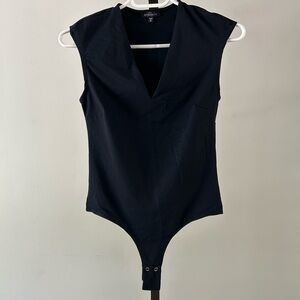 Dynamite V-Neck Black Sleeveless Bodysuit, Size XSmall.